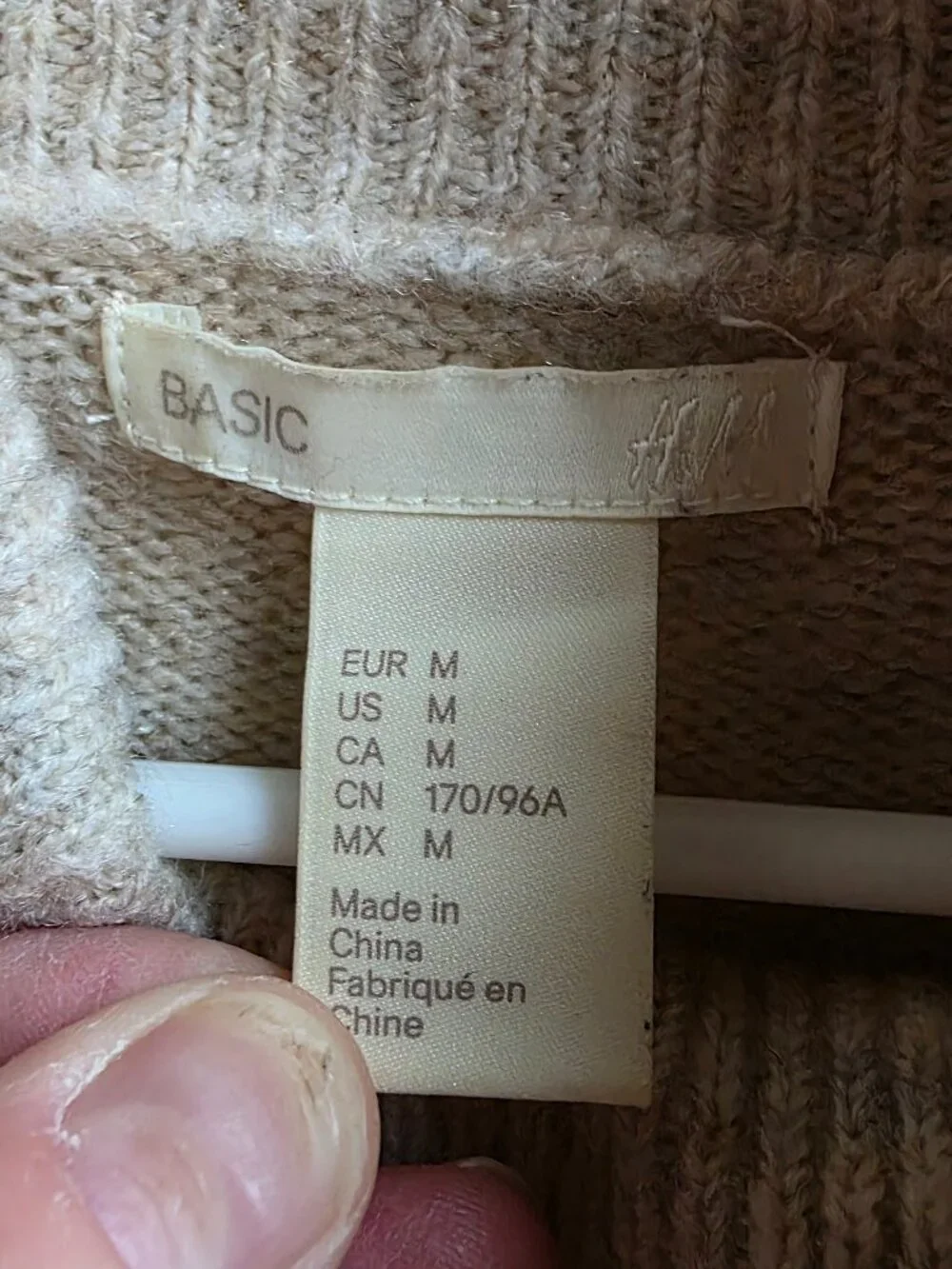 H&M Beige Cowl Neck Sweater Size Medium
